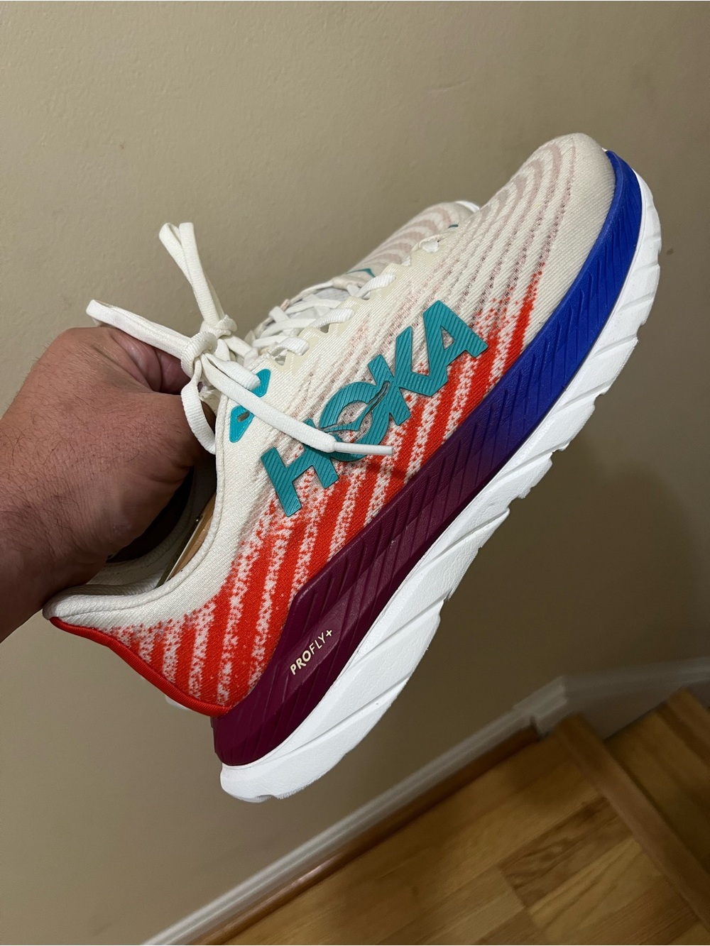 Hoka One Mach 5
Comfort/Running
Medical Field Shoes 
Size 8 for Women